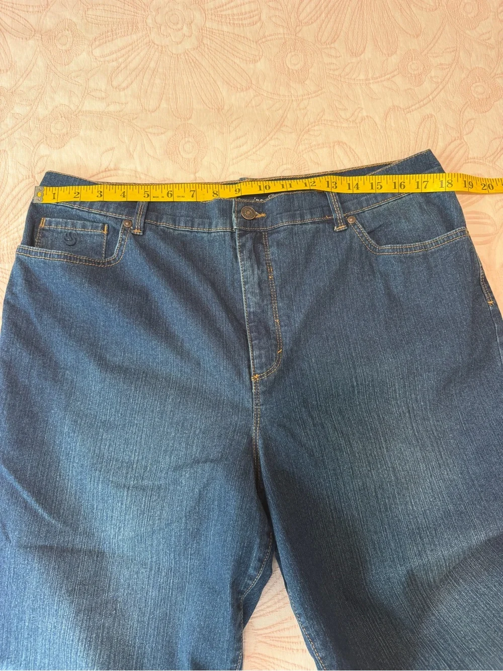 Gloria Vanderbilt Amanda Women’s Denim Jeans Shorts